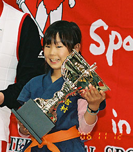第３２回世界選手権大会　基本動作　個人戦　グランドチャンピオ吉村美穂選手君(千葉県）